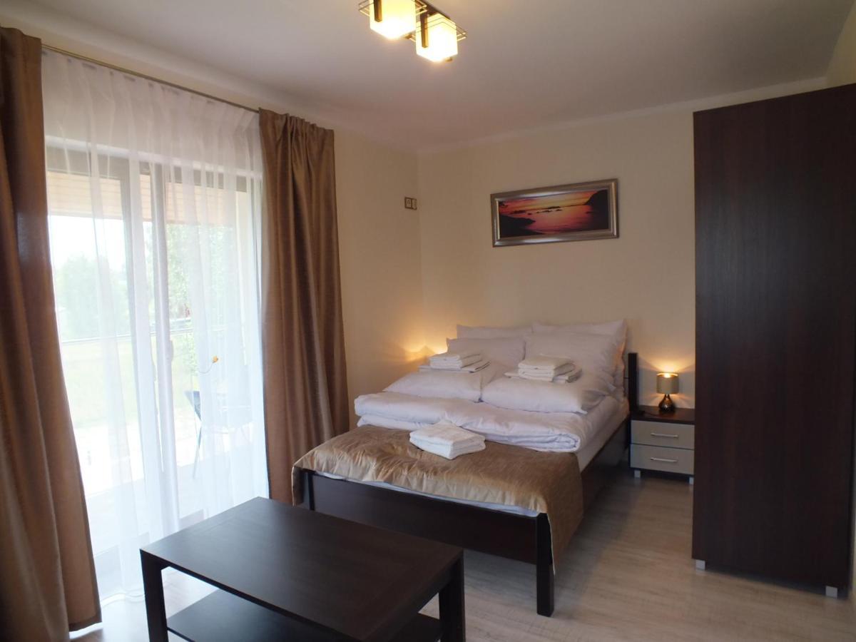 Willa Laura Rowy - Apartamenty Nad Morzem Exterior photo